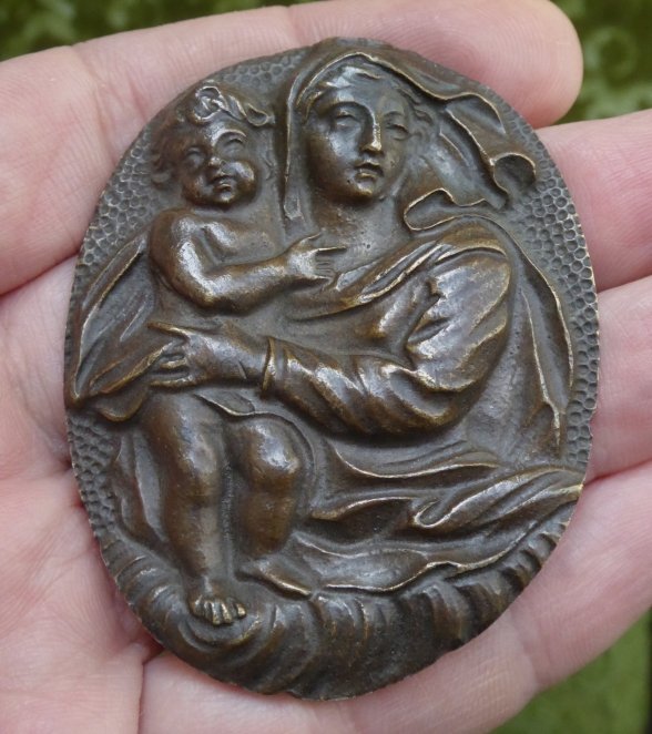 Plaquette en bronze fin XVIIe - Vierge à l'Enfant-photo-5