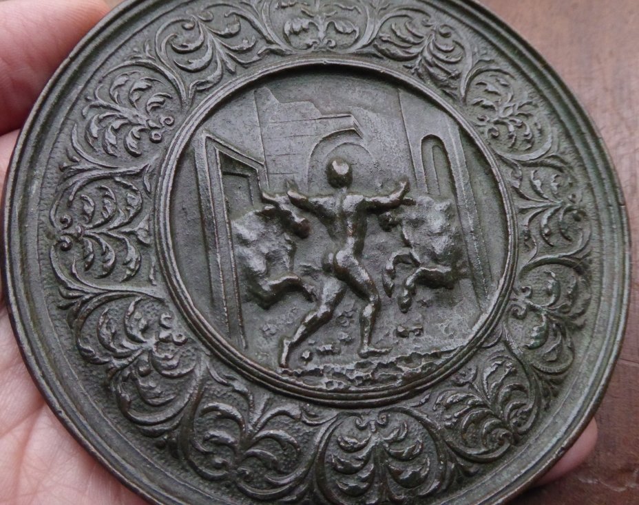 Hercule et les taureaux de Géryon - plaquette en bronze d'après Moderno-photo-1