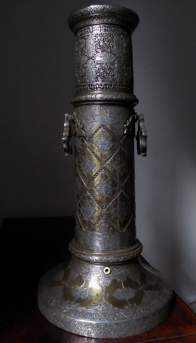 Grand flambeau qajar argenté et doré, monté en lampe-photo-3