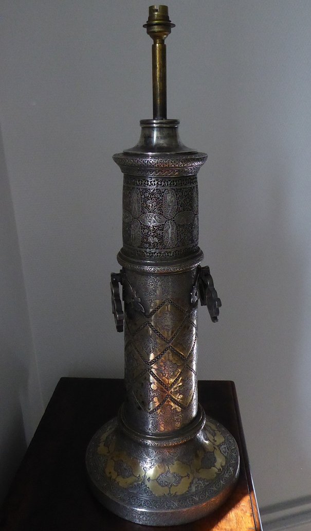 Grand flambeau qajar argenté et doré, monté en lampe-photo-8