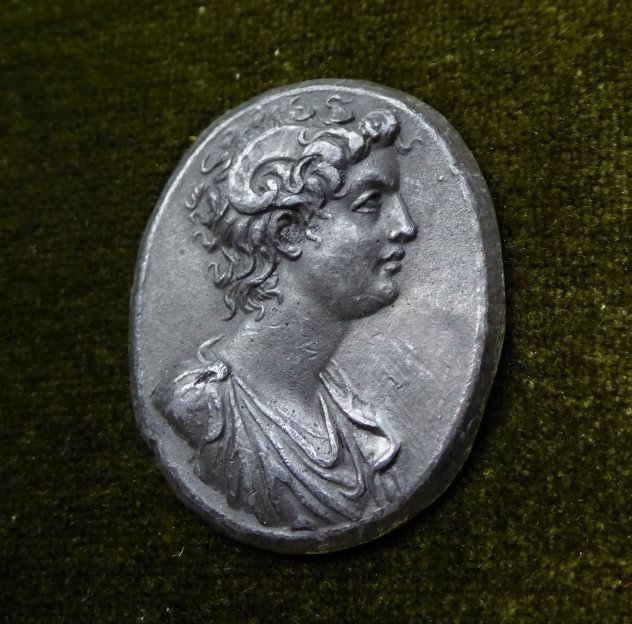 Alexandre le Grand en Jupiter Ammon - Plaquette en plomb du XVIe siècle-photo-4