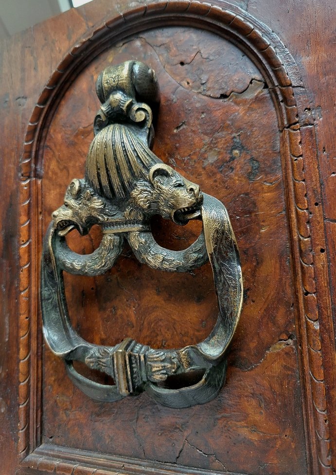 Heurtoir en bronze d'époque XVIIe siècle-photo-2