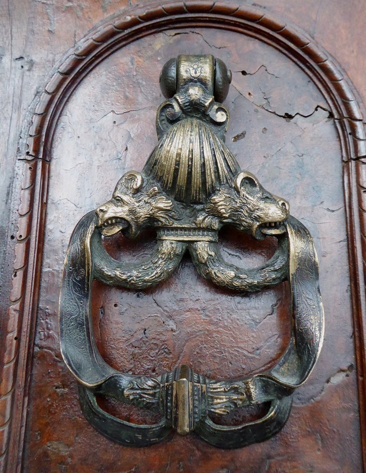 Heurtoir en bronze d'époque XVIIe siècle-photo-1