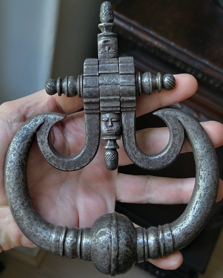 17th-century Chiseled Iron Door Knocker-photo-2
