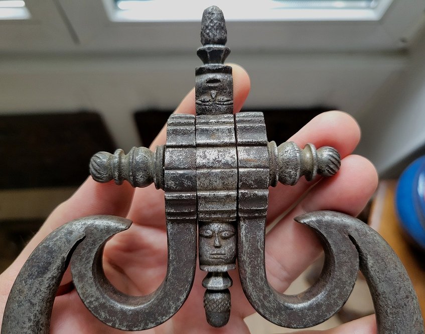 17th-century Chiseled Iron Door Knocker-photo-4