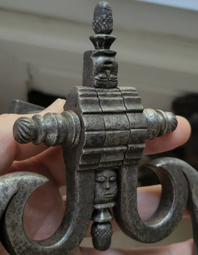 17th-century Chiseled Iron Door Knocker-photo-2