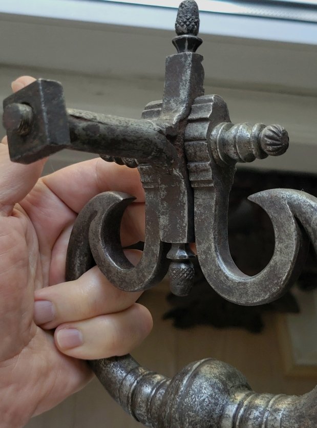 17th-century Chiseled Iron Door Knocker-photo-3