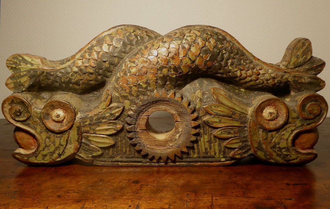 Carved Walnut Barrel Lock - Alsace, 19th Century - Barrel Bar