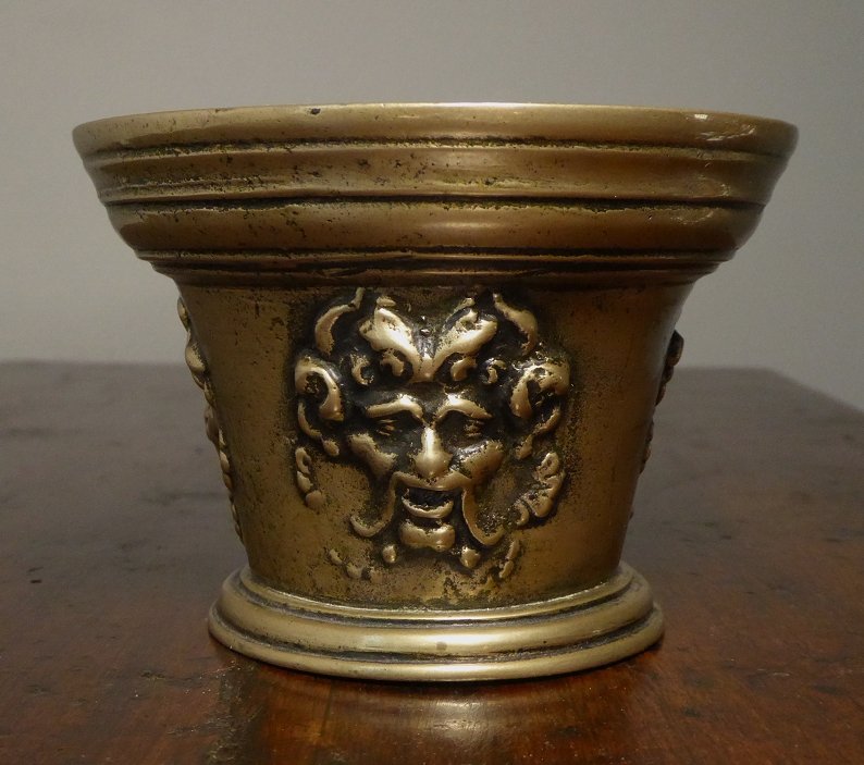 Small Bronze Mortar From The 17th Century-photo-3