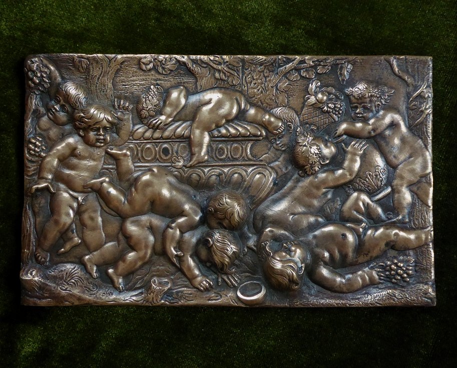 Plaquette en bronze d'après Duquesnoy représentant une bacchanale de putti-photo-2