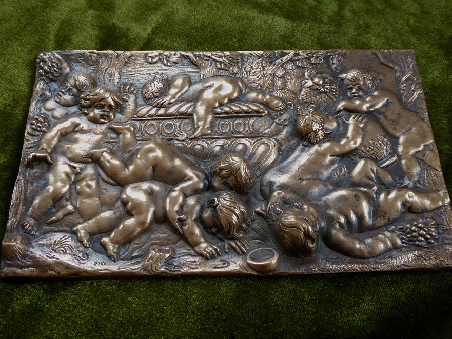 Plaquette en bronze d'après Duquesnoy représentant une bacchanale de putti-photo-3