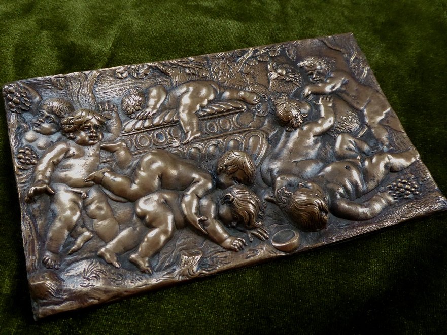 Plaquette en bronze d'après Duquesnoy représentant une bacchanale de putti-photo-4
