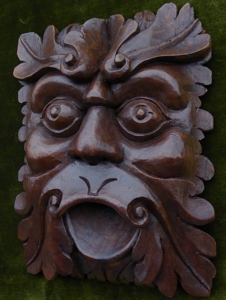 Mascaron feuillu en noyer sculpté - Italie XVIIe siècle-photo-2