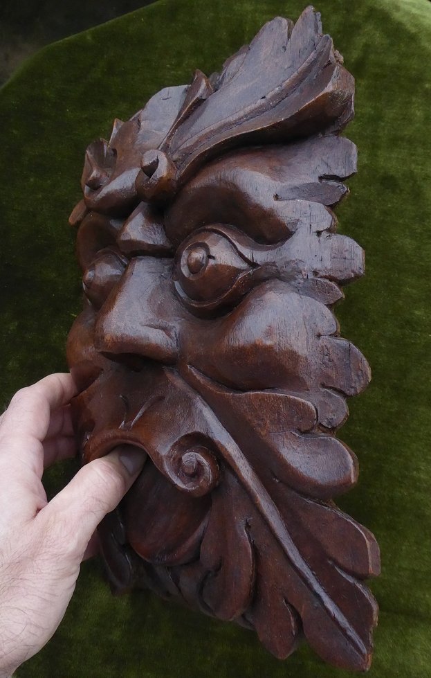 Mascaron feuillu en noyer sculpté - Italie XVIIe siècle-photo-3