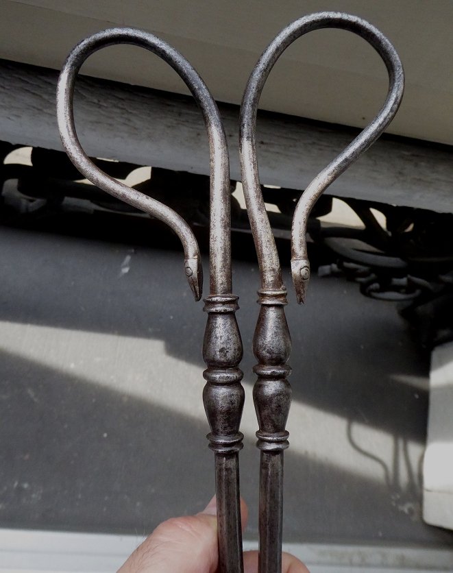 Large Wrought-iron Curling Iron From The 17th Century-photo-4