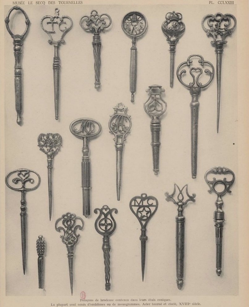 Poinçon de brodeuse en fer forgé et ciselé époque XVIIIe siècle-photo-7