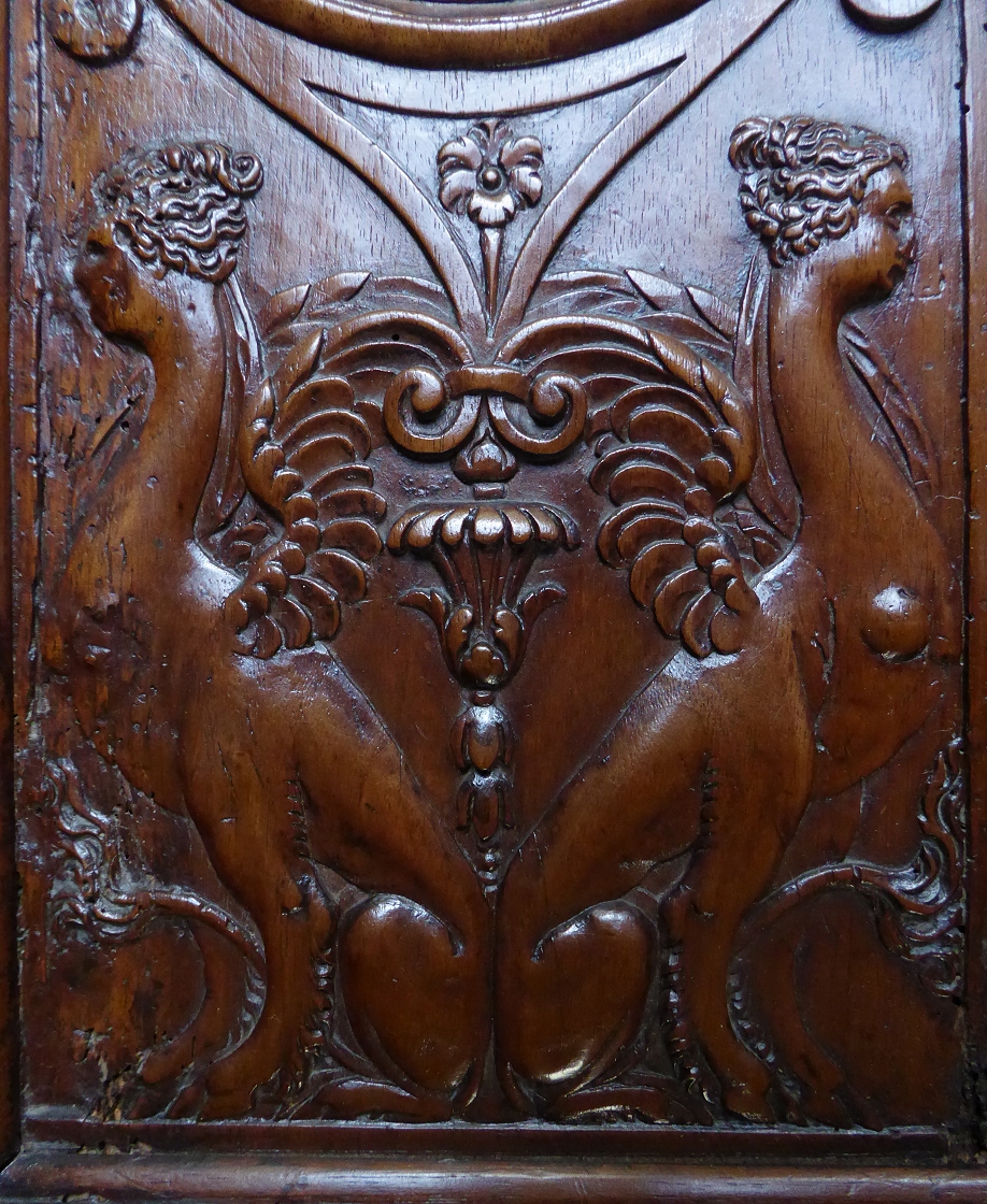Pair Of Walnut Carved Panels From The End Of The XVIth Century-photo-3
