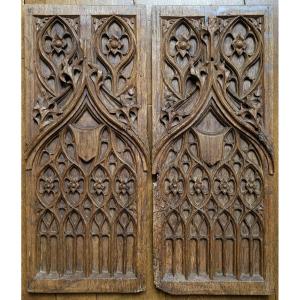 Pair Of Gothic Carved Oak Panels From 15th Or Early 16th Centuries