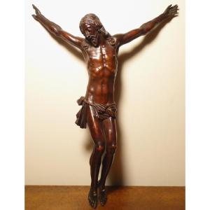 Beau Christ En Buis Sculpté Du XVIIe Siècle