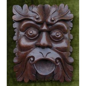 Carved Walnut Green Man Mascaron - Italy 17th-century