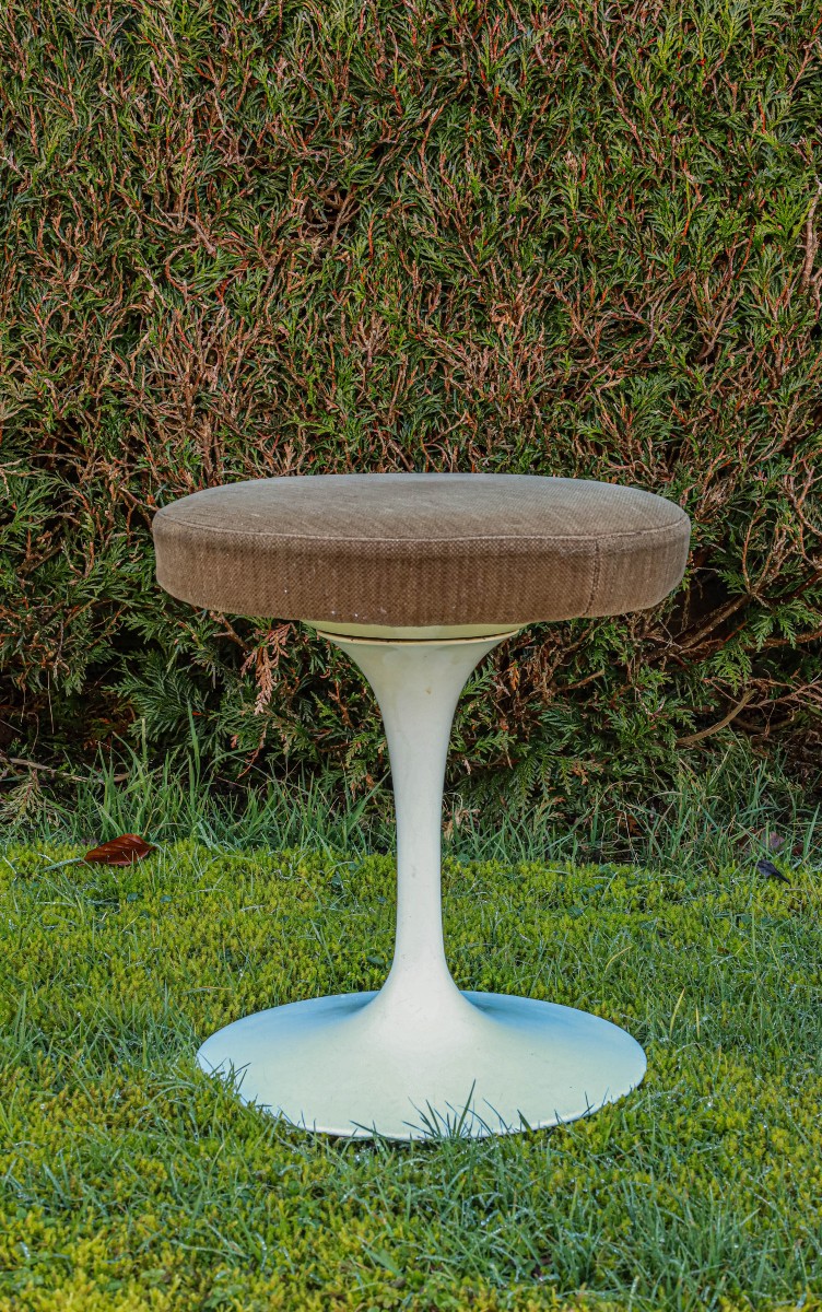 Old Knoll Stool Tulip Foot Design Eero Saarinen Vintage