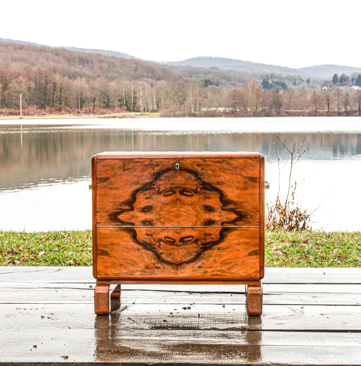 Vintage Art Deco Walnut Veneer Mini Bar-photo-2