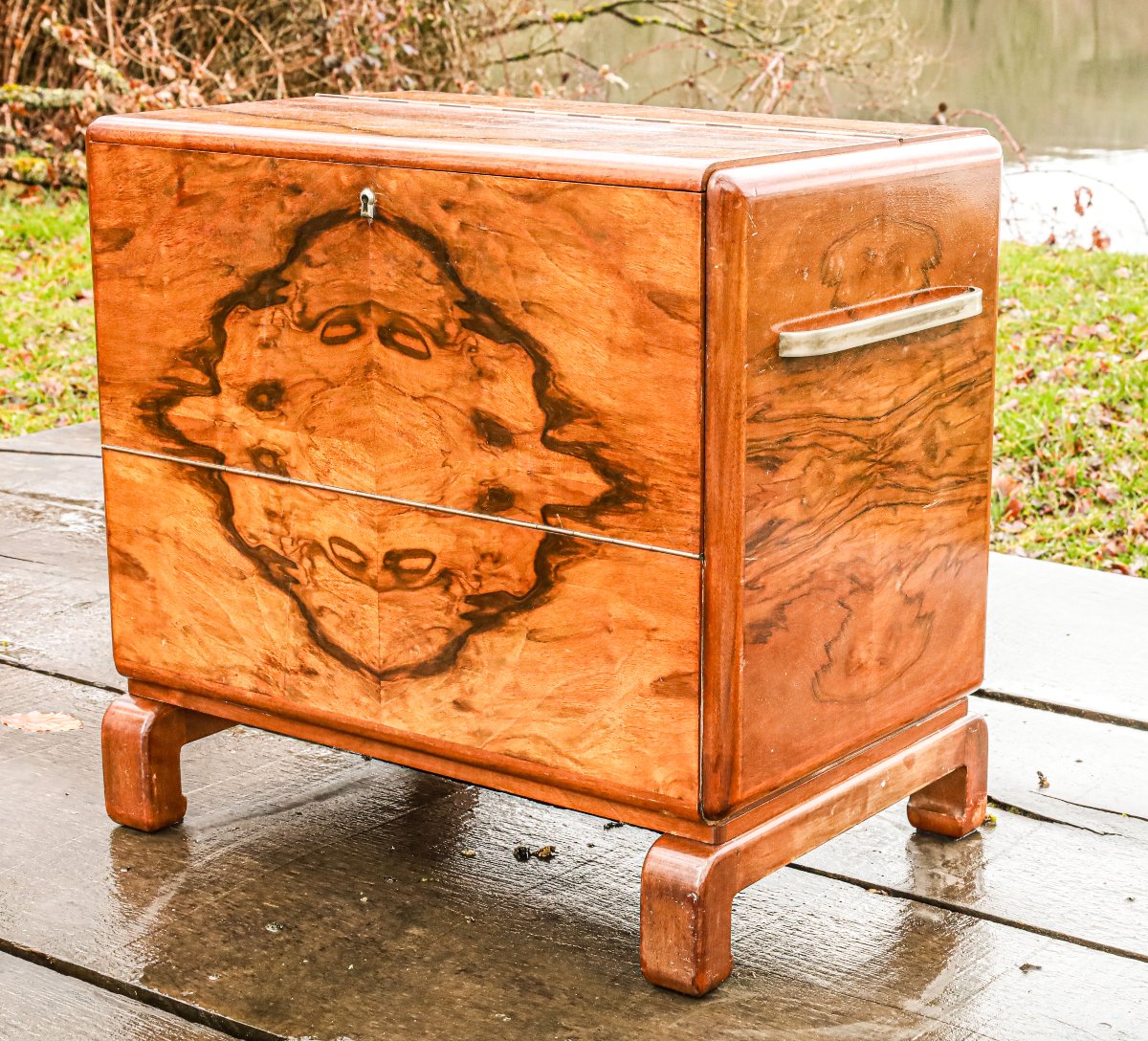 Vintage Art Deco Walnut Veneer Mini Bar-photo-3