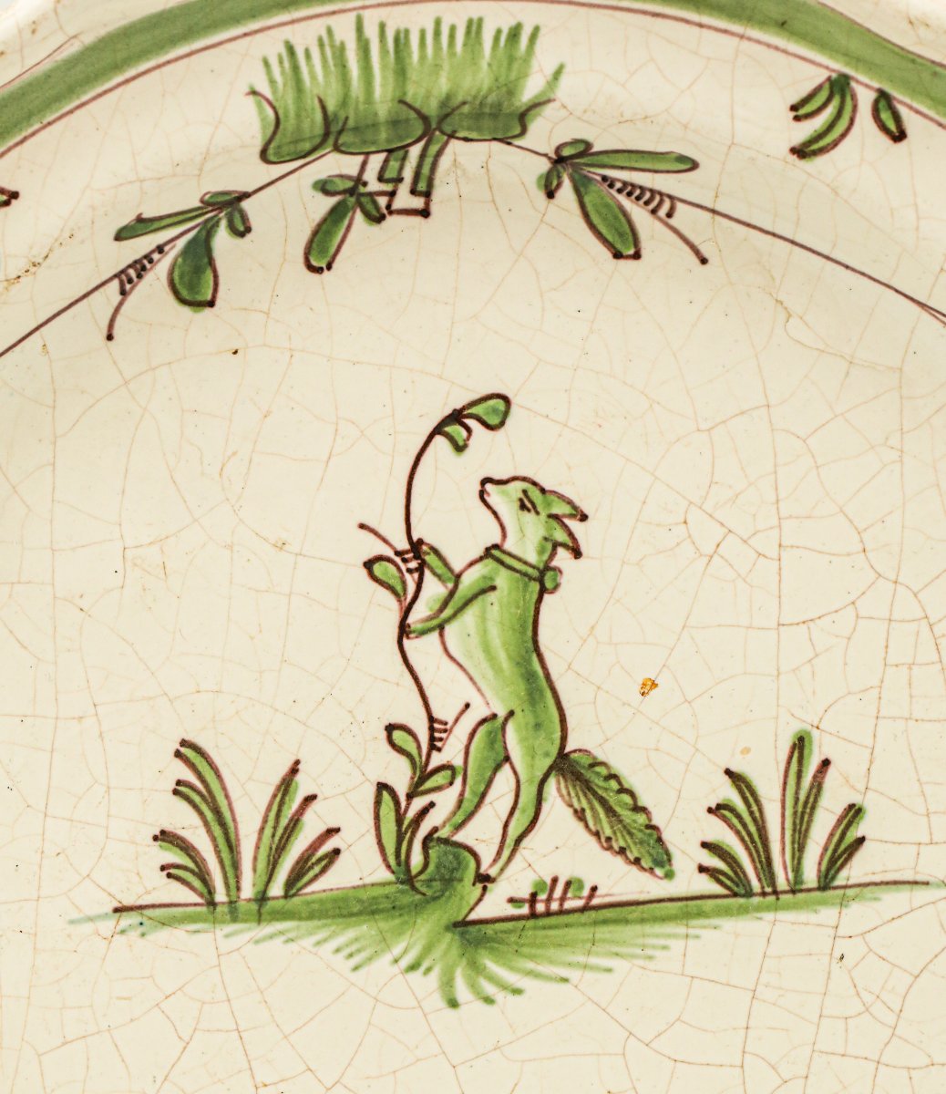 Assiette faience chien 18ème siècle Moustiers Sud de la France-photo-2