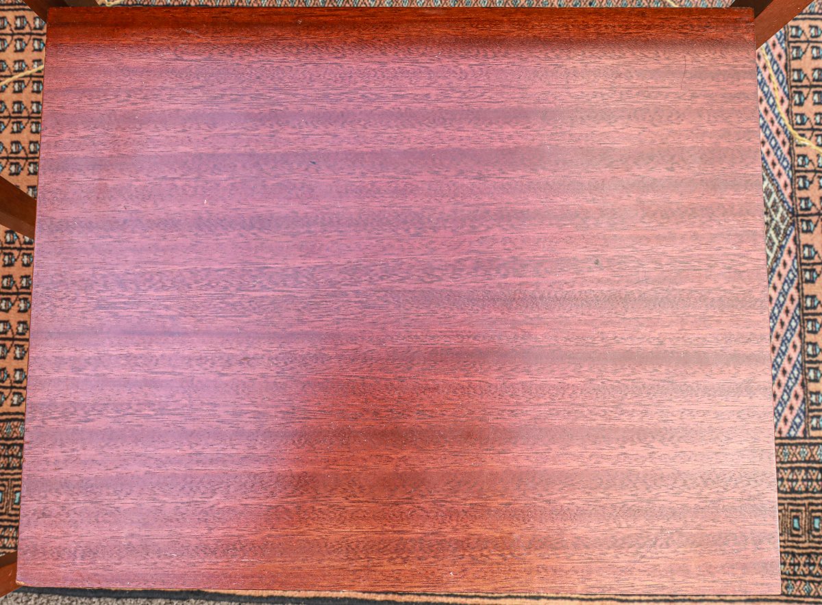 Série de tables gigognes en acajou style Directoire -photo-1