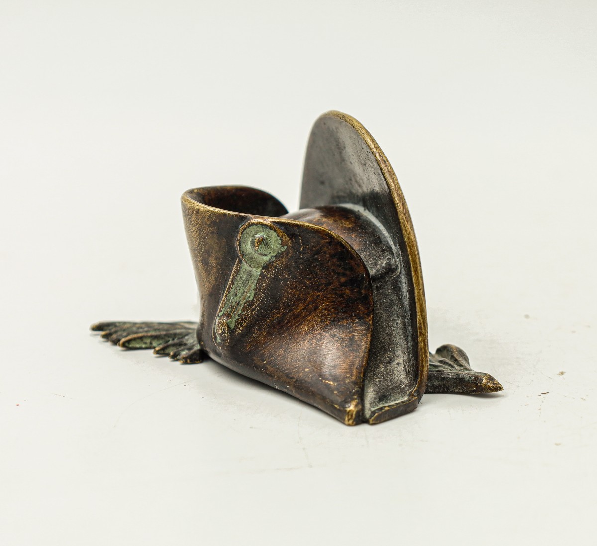 Presse papier en bronze Max Le Verrier Bicorne de Napoléon Bonaparte