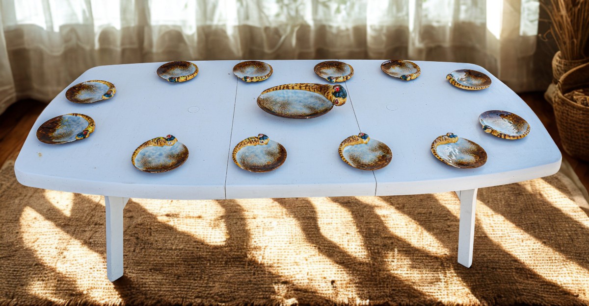 Service Of Barbotine Dessert Plates And A Pheasant Dish From The Tannay (nevers) Workshop