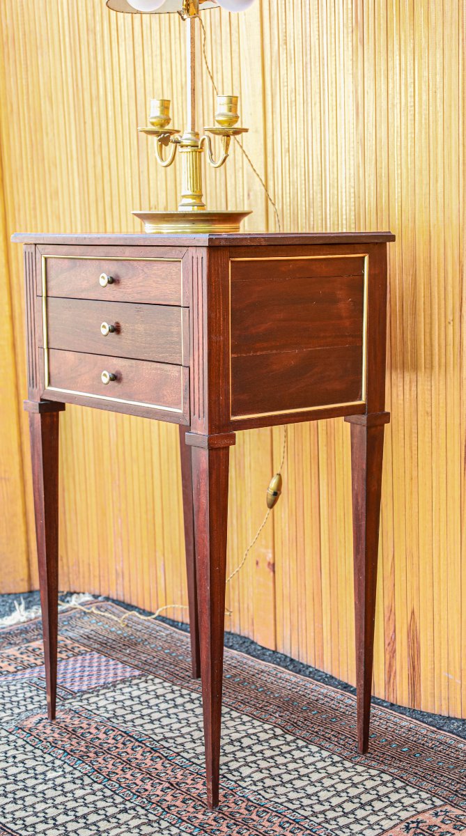 Small Louis XVI Style Mahogany Coffee Table Or Bedside Table-photo-4