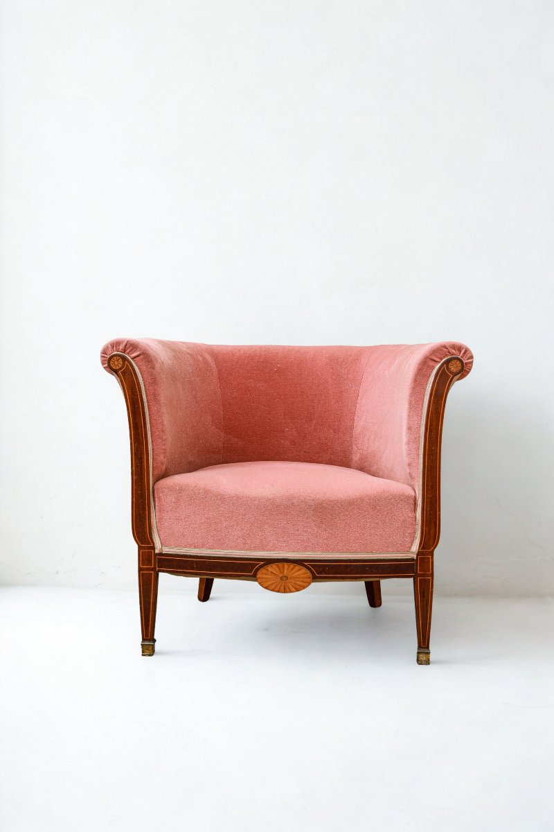 Vintage Art Deco Barrel Chair With Mahogany Veneer And Straw 