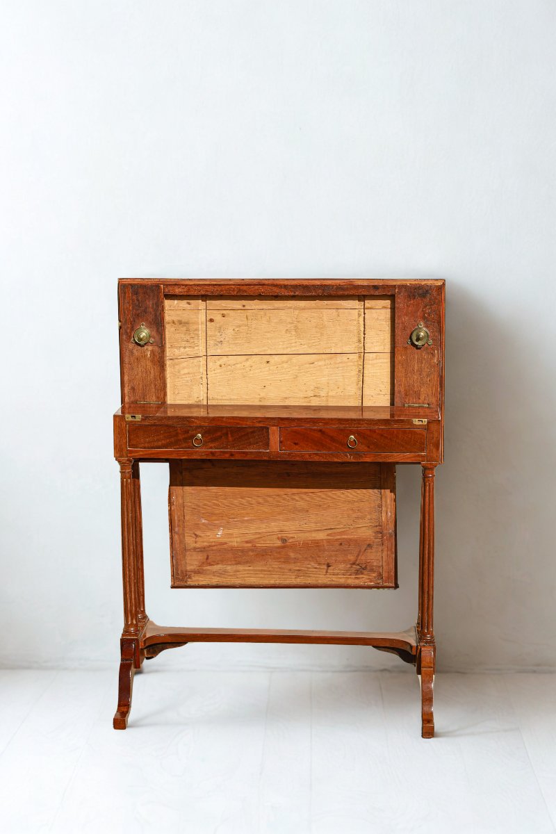 Louis XVI-era Mahogany Convertible Coffee Table-photo-2