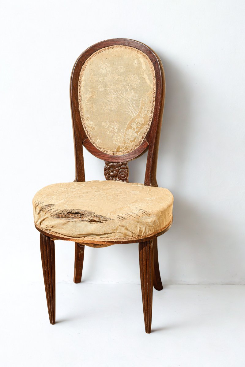 Paire de chaises à dossier médaillon d'époque Art Déco bois sculpté floral-photo-3