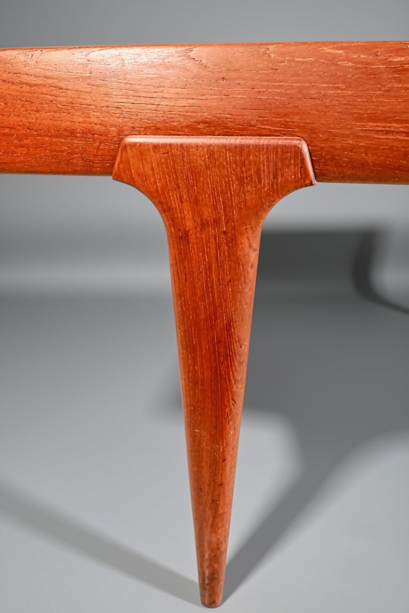 Grande table basse en teck design scandinave designer Johannes Andersen vintage-photo-7