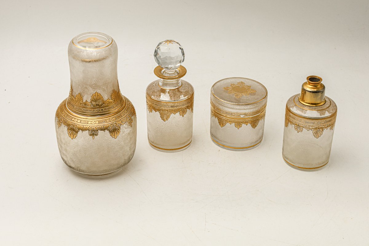 Ensemble nécessaire à toilettes en cristal de saint Louis modèle Nelly Empire doré-photo-2