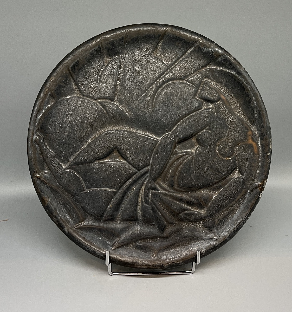 Plat en céramique - Femme - XX ème-photo-1