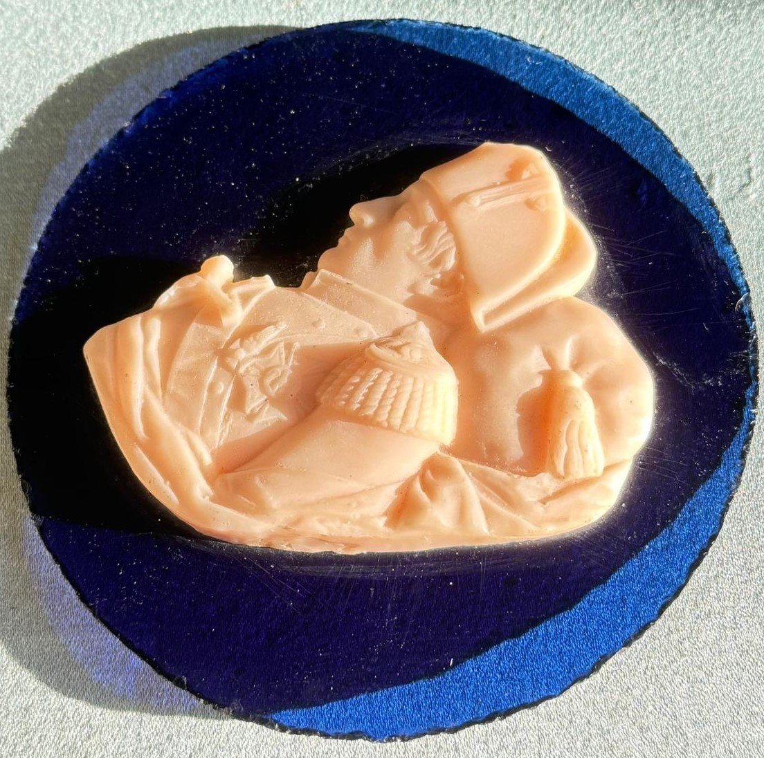 Rare Relief En Cire, Hommage Festif Et Dévotionnel à La Mort De Napoléon Bonaparte.-photo-3