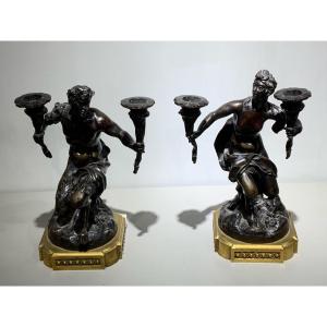 Paire De Candelabre en Bronze à Patine Dorée Et Bronze