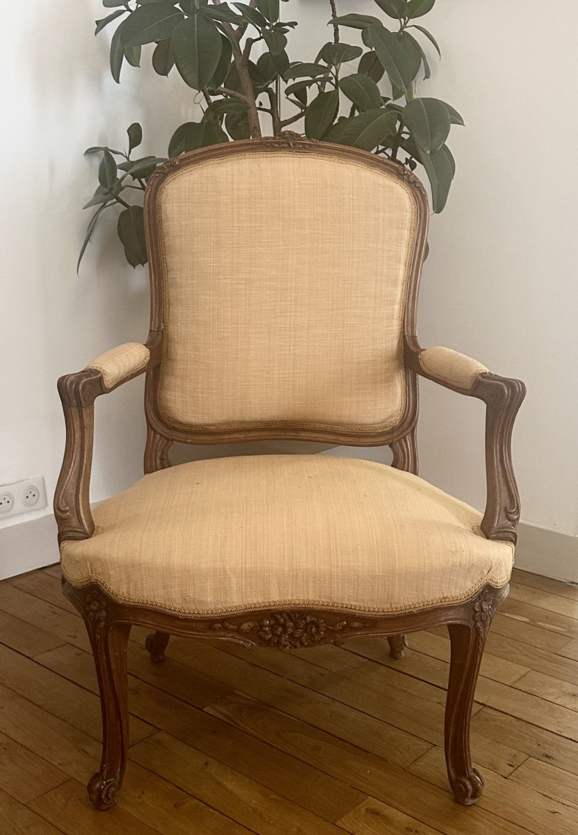 Important Louis XV Style Queen's Armchair-photo-2