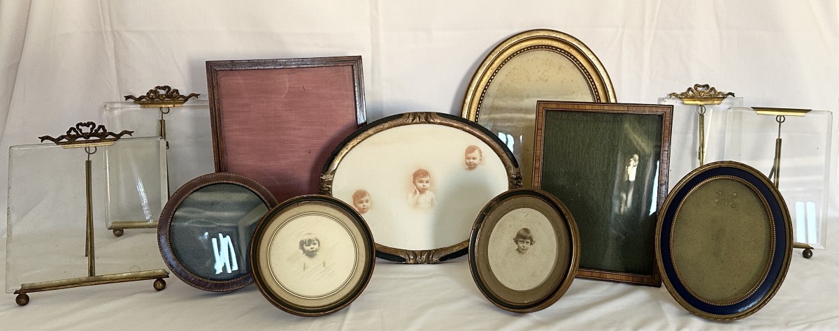 12 Antique Photo Frames 