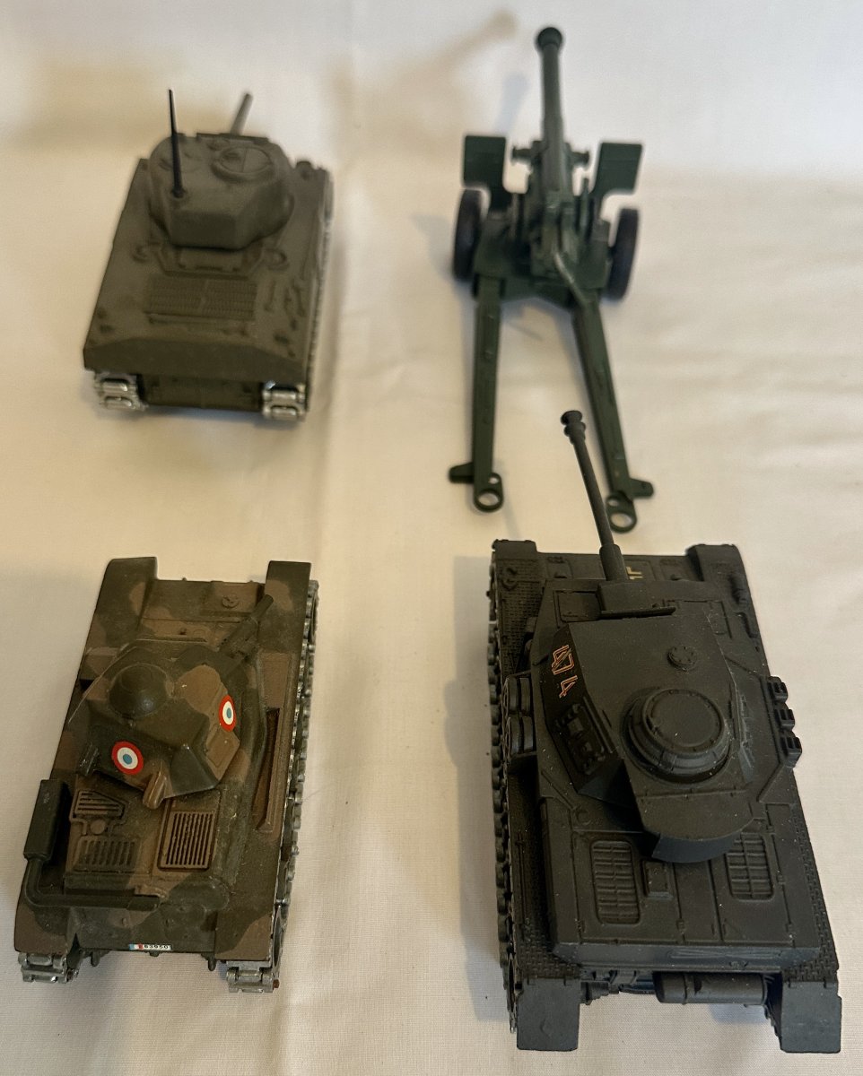 3 Solido Tanks And 105 Solido Cannons, Vintage Military Toys-photo-3