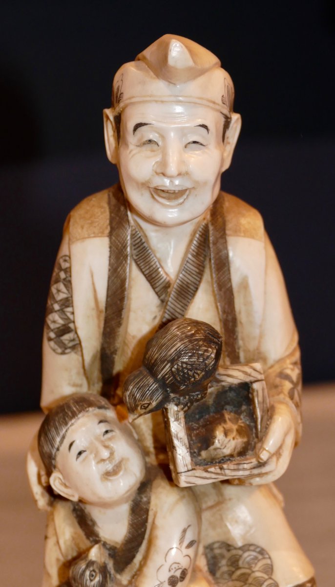 Okimono In Japanese Ivory Signed Meiji Period The Bird Merchant-photo-3