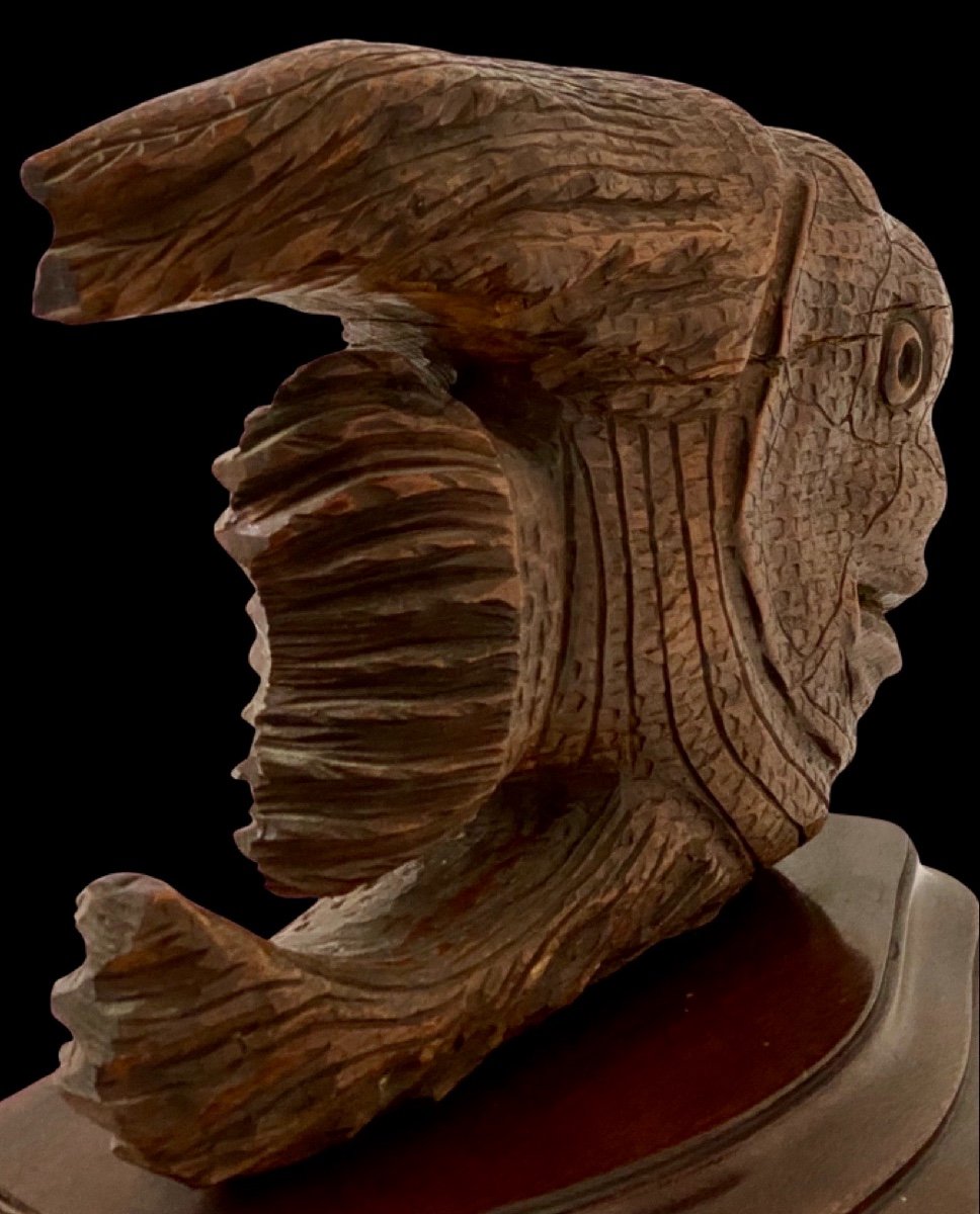 Très Grand Okimono Du Japon époque Meiji En Bois Sculpté Et Verre à Décor De Carpe Koï-photo-1