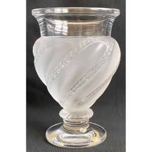 Vase Signed Lalique Model Ermenonville 1950/1970