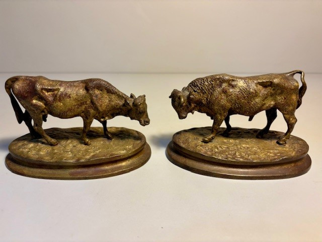 Paire de bronzes dorés Vache / Taureau