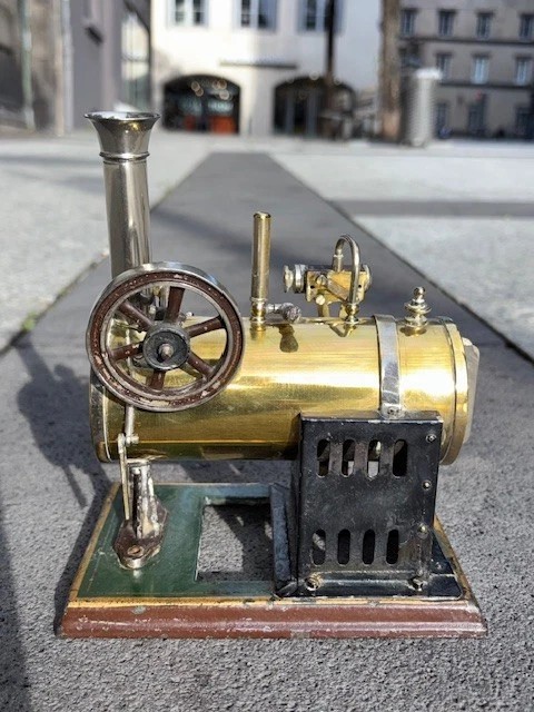 Old Horizontal Steam Engine Type Locomotive, Radiguet? Marklin?-photo-2