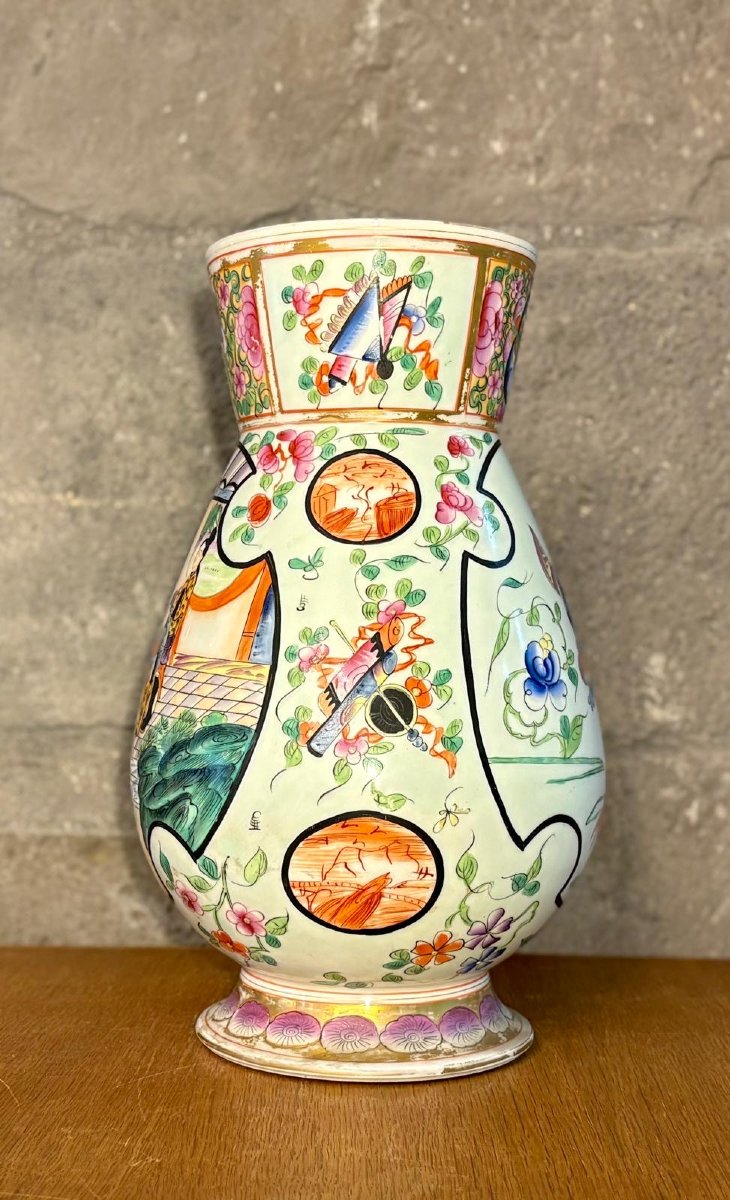 A Lovely Pair Of Chinese Vases In Glazed And Polychrome Porcelain, 20th Century.-photo-2