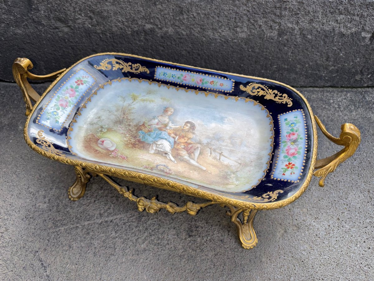 Coupe  de Sèvres signée tampon : " Chateau des Tuileries ".-photo-7